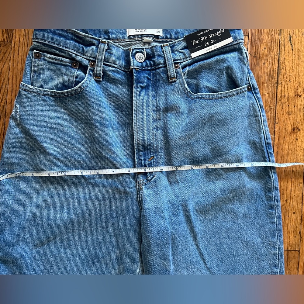 Abercrombie Fitch The 90s straight ultra high-rise Jeans. - Picture 7 of 9